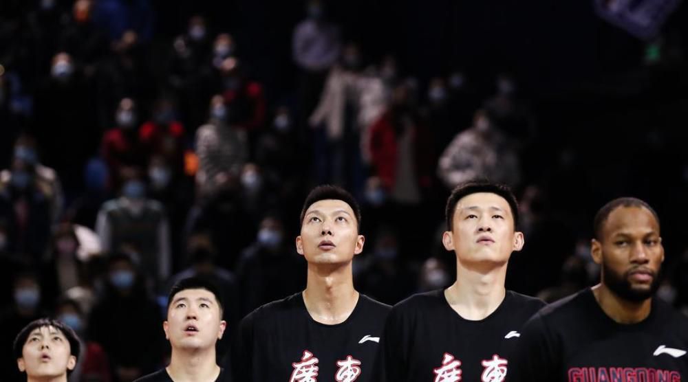 我想说的是，他们让我陷入甜蜜的烦恼，因为他们都很出色。